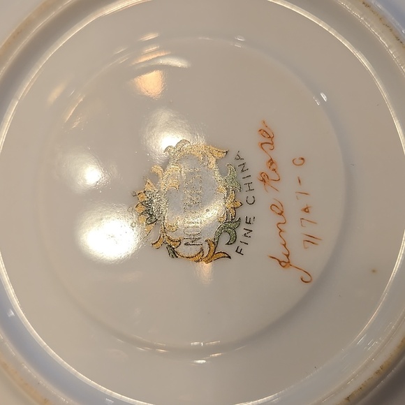 Vintage Norcrest June Rose 7/747-C Teacup with Saucer - Picture 10 of 11